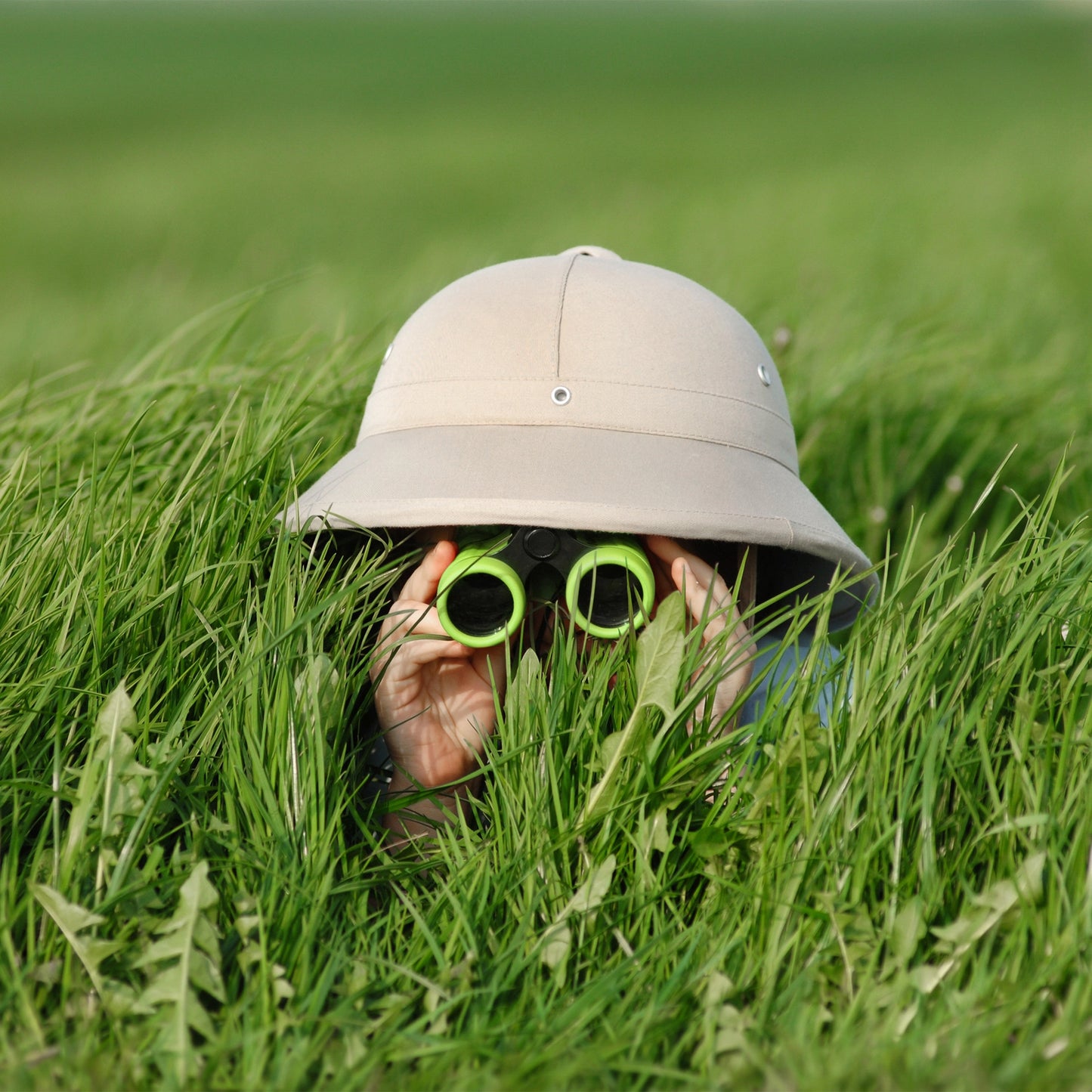 Binox™ - Kid's Binoculars with Fun Bear Shaped Focus Knob